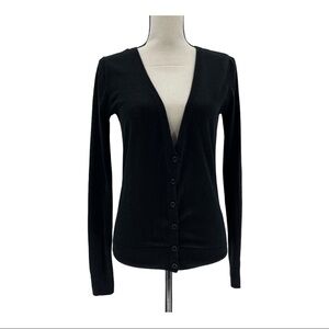 Forever 21 Black V-Neck Cardigan Size S